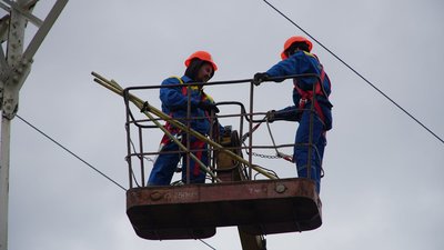 У Запорізькій області енергетики заживили майже вісім тисяч абонентів
