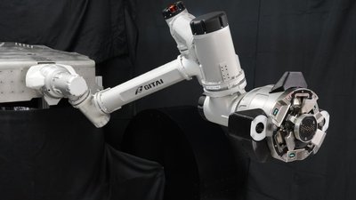 Toyota створює пасажирський місяцехід с роботизованою рукою Toyota створює пасажирський місяцехід с роботизованою рукою
