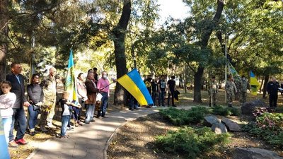 "Такі свята об’єднують". На Одещині відбувся марш до Дня захисника України "Такі свята об’єднують". На Одещині відбувся марш до Дня захисника України