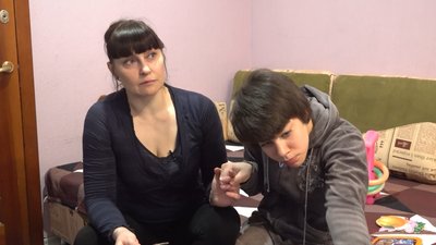 Поважна причина чи затягування: у Харкові триває суд над нянею за побиття дитини з ДЦП