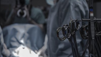 Хірургиня з Австрії помилково ампутувала людині не ту ногу. Її оштрафували на 2700 євро