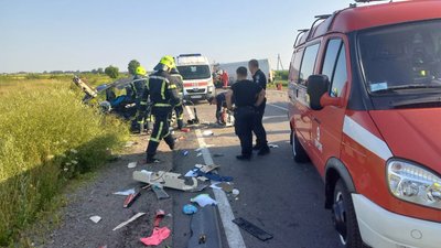 У ДТП на Рівненщині загинули двоє людей У ДТП на Рівненщині загинули двоє людей