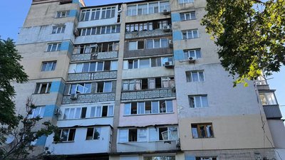 Прокуратура розслідує нічну атаку РФ на Одесу: одна людина загинула, шестеро поранені Прокуратура розслідує нічну атаку РФ на Одесу: одна людина загинула, шестеро поранені