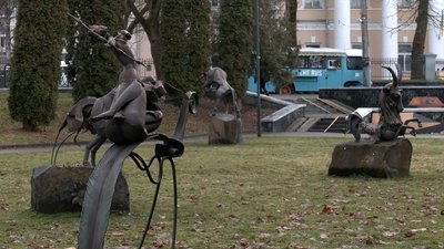 "Терези" з Алеї кованих скульптур у Рівному забрали на реставрацію "Терези" з Алеї кованих скульптур у Рівному забрали на реставрацію