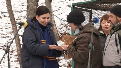 Віщування бабака Тимка. 2 лютого 2023 року. Фото: Олена Клименко/Суспільне Харків Віщування бабака Тимка. 2 лютого 2023 року. Фото: Олена Клименко/Суспільне Харків
