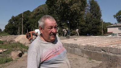 Майстер виробництва Леонід Гурта Майстер виробництва Леонід Гурта