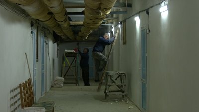Зробили операційні та поставили генератори: у двох медзакладах Ніжина облаштовують бомбосховища