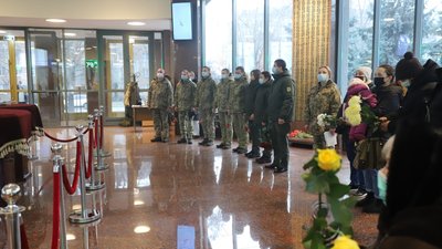 У Сумах вшанували пам'ять загиблого прикордонника Артема Коханого