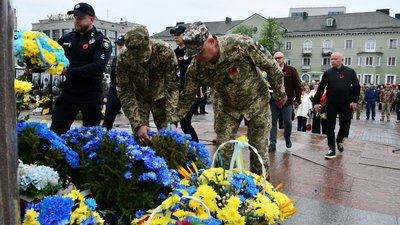 День пам'яті та перемоги над нацизмом у Другій світовій війні вшанували у Рівному