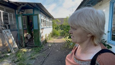 Повертаються після евакуації: що побачили жителі Тихого після ракетного удару поблизу Прилук Повертаються після евакуації: що побачили жителі Тихого після ракетного удару поблизу Прилук