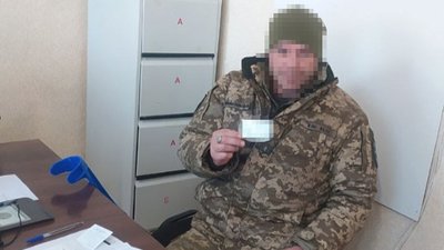 В місті на Волині шістьом бійцям відновили втрачені у бою документи