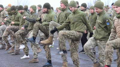 Від Маріуполя до Станиці Луганської. Військові ООС здійснили 10-кілометровий забіг Від Маріуполя до Станиці Луганської. Військові ООС здійснили 10-кілометровий забіг