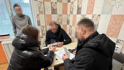 Рівнянина підозрюють у замаху на шахрайство та підбурюванні до хабаря