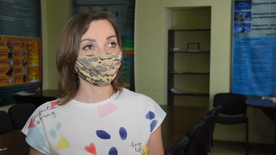 Майже 3 тисячі кольорових шкарпеток продали в Тернополі, щоб "сонячні діти" поїхали на відпочинок Майже 3 тисячі кольорових шкарпеток продали в Тернополі, щоб "сонячні діти" поїхали на відпочинок