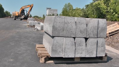 Будівництво триває з 8 ранку до 8 вечора. Фото: Суспільне Поділля. Будівництво триває з 8 ранку до 8 вечора. Фото: Суспільне Поділля.