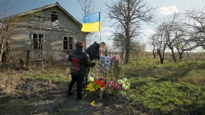Встановлення прапору України в Лукашівці на Чернігівщині Встановлення прапору України в Лукашівці на Чернігівщині
