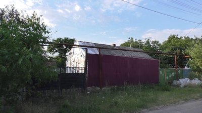 "Я бігла й нічого не бачила, тільки дим і запах пороху", — жительки Малокатеринівки розповіли про наслідки обстрілів