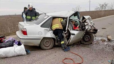 Дві людини загинули: поліція розслідує ДТП на трасі Мар’янське-Берислав на Херсонщині Дві людини загинули: поліція розслідує ДТП на трасі Мар’янське-Берислав на Херсонщині