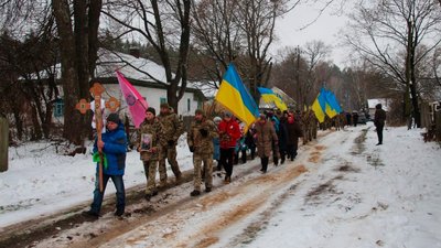 На Чернігівщині попрощалися з трьома захисниками, які загинули на Донеччині