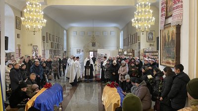 У Полтаві прощаються з двома бійцями ЗСУ
