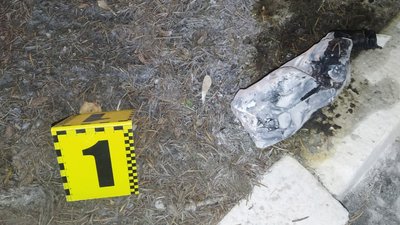 Підпалили поліцейський автомобіль: на Миколаївщині підозрюють двох неповнолітніх хлопців Підпалили поліцейський автомобіль: на Миколаївщині підозрюють двох неповнолітніх хлопців