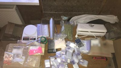 На Волині затримали партію психотропів на 350 тисяч гривень На Волині затримали партію психотропів на 350 тисяч гривень