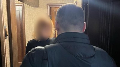 500 доларів за довідку для встановлення інвалідності: підозрюють посадовицю центру на Дніпропетровщині