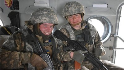 На Житомирщині десантники розпочали тактичні навчання з бойовою стрільбою На Житомирщині десантники розпочали тактичні навчання з бойовою стрільбою