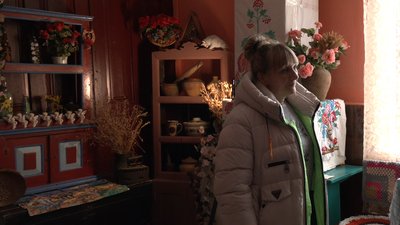 Дерев’яні ясла та старовинне веретено: в селі на Черкащині облаштували "Українську світлицю" Дерев’яні ясла та старовинне веретено: в селі на Черкащині облаштували "Українську світлицю"