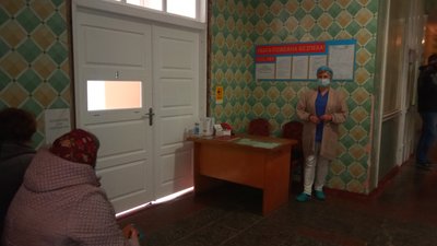 650 тисяч гривень боргу: в Бердичівській райлікарні Житомирщини понад півтора місяця не виплачують зарплату 650 тисяч гривень боргу: в Бердичівській райлікарні Житомирщини понад півтора місяця не виплачують зарплату