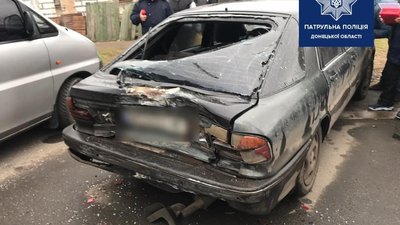У Маріуполі п'яний водій протаранив шість авто та мотоцикл. ФОТО У Маріуполі п'яний водій протаранив шість авто та мотоцикл. ФОТО
