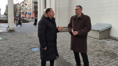 "Там во Бахмуті": колядка тернополянина набрала понад мільйон переглядів "Там во Бахмуті": колядка тернополянина набрала понад мільйон переглядів