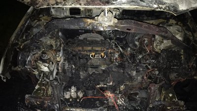 На Рівненщині поліція розслідує підпал авто На Рівненщині поліція розслідує підпал авто