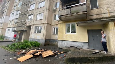 У луцькій багатоповерхівці горів балкон на другому поверсі