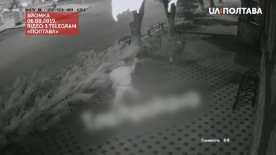 Момент стрілянини біля полтавського кафе 6 серпня