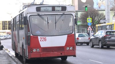 Шість гривень: коли в Луцьку зросте вартість проїзду в тролейбусах Шість гривень: коли в Луцьку зросте вартість проїзду в тролейбусах