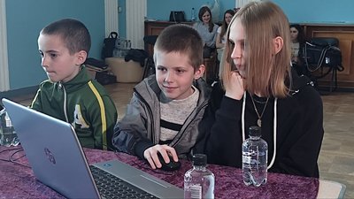 Для дітей у Луцьку безплатно працює школа молодого математика та юного IT-фахівця Для дітей у Луцьку безплатно працює школа молодого математика та юного IT-фахівця