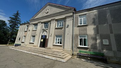 На Кіровоградщині 30 юнаків і дівчат з різних областей відновлюють молодіжний простір в селі На Кіровоградщині 30 юнаків і дівчат з різних областей відновлюють молодіжний простір в селі