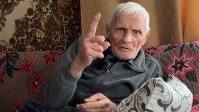101-річний довгожитель з Волині Микола Чабан, грудень 2025 року