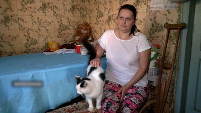 На Чернігівщині волонтери почали будувати будинок хлопчику, який продавав молоко, щоб вилікувати маму На Чернігівщині волонтери почали будувати будинок хлопчику, який продавав молоко, щоб вилікувати маму