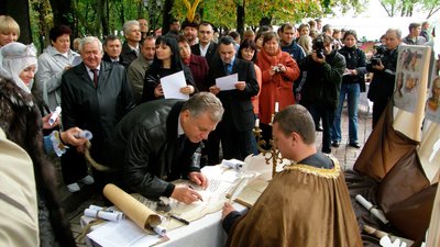 Олександр Соколов під час святкування Дня міста на Валу у 2008 році Олександр Соколов під час святкування Дня міста на Валу у 2008 році