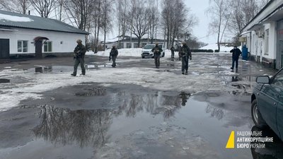 Повернення нафтопроводу державі: суд арештував майно в чотирьох областях Повернення нафтопроводу державі: суд арештував майно в чотирьох областях