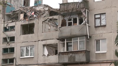 Будинок п’ятиповерхівка обстріли ремонт Слов’янськ Донецька область Будинок п’ятиповерхівка обстріли ремонт Слов’янськ Донецька область