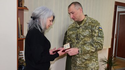 На Закарпатті рідним загиблих прикордонників вручили державні нагороди