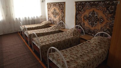 У санаторії Дністер готуються до великої перебудови - кімнати перебудують у готельного типу з санвузлами та облаштують соляну кімнату. Фото: Суспільне. Поділля. У санаторії Дністер готуються до великої перебудови - кімнати перебудують у готельного типу з санвузлами та облаштують соляну кімнату. Фото: Суспільне. Поділля.