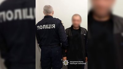 На Чернігівщині затримали чоловіка, який, ймовірно, свого знайомого вдарив у живіт шилом