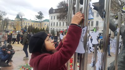 "Ангели пам’яті". У Вінниці відбулась акція, присвячена Героям Небесної Сотні "Ангели пам’яті". У Вінниці відбулась акція, присвячена Героям Небесної Сотні