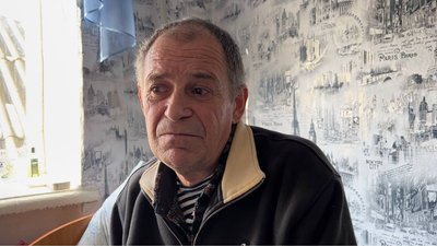 Немає куди повертатися. В евакуаційному центрі живуть переселенці з Херсонщини та Миколаївщини Немає куди повертатися. В евакуаційному центрі живуть переселенці з Херсонщини та Миколаївщини