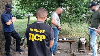 У Хмельницькому затримали працівника ДФС на отриманні неправомірної вигоди