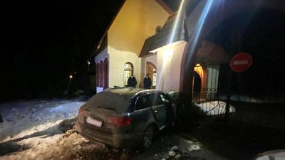 Був напідпитку: на Рівненщині затримали водія за ДТП, у якій загинуло двоє пасажирів Був напідпитку: на Рівненщині затримали водія за ДТП, у якій загинуло двоє пасажирів